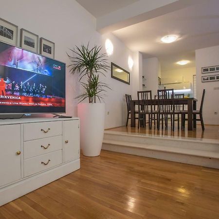 Andor - Lux, Two Beautiful Terraces With Sea & Sunset View Apartment Makarska Bagian luar foto