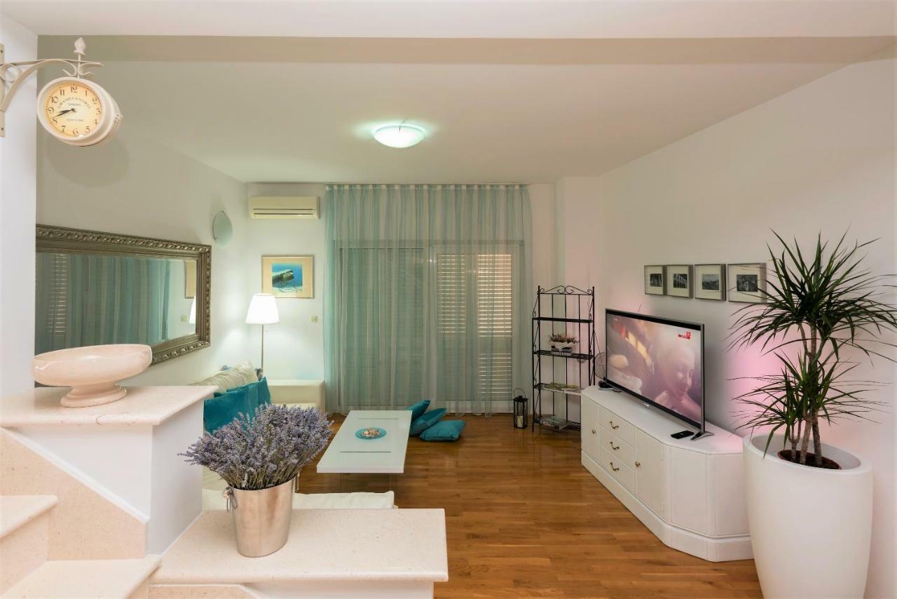 Andor - Lux, Two Beautiful Terraces With Sea & Sunset View Apartment Makarska Bagian luar foto