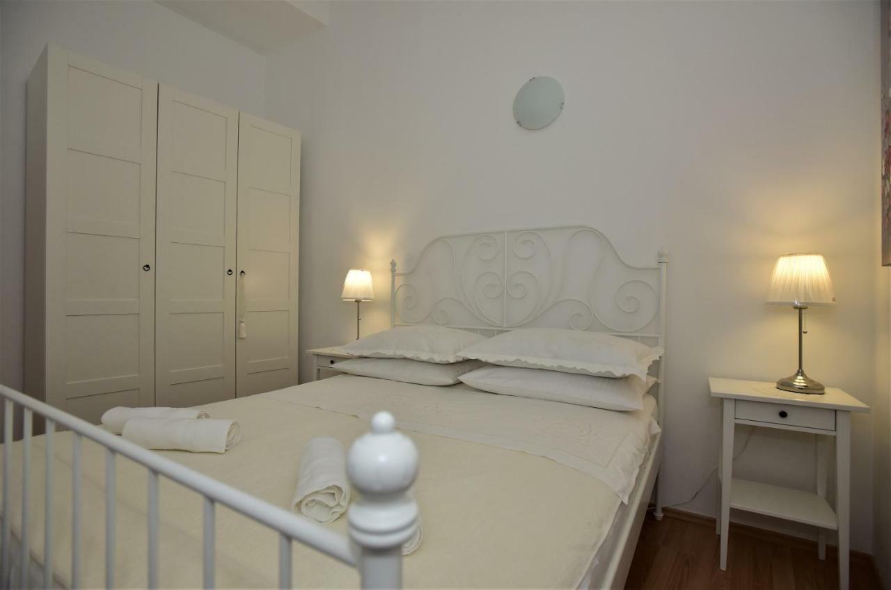 Andor - Lux, Two Beautiful Terraces With Sea & Sunset View Apartment Makarska Bagian luar foto