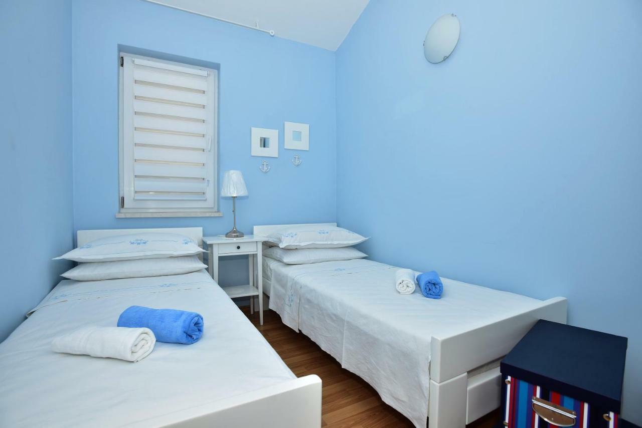Andor - Lux, Two Beautiful Terraces With Sea & Sunset View Apartment Makarska Bagian luar foto