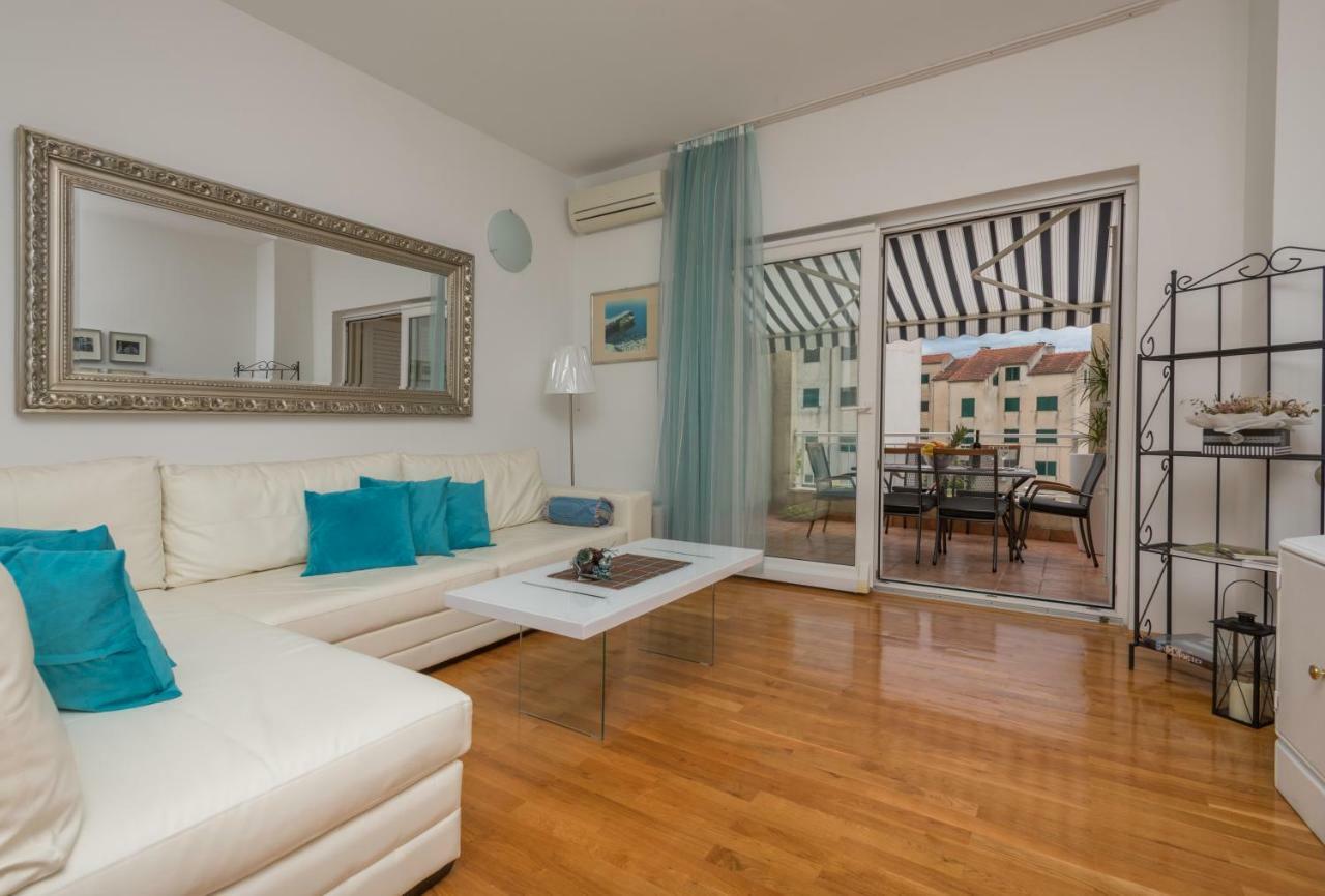 Andor - Lux, Two Beautiful Terraces With Sea & Sunset View Apartment Makarska Bagian luar foto