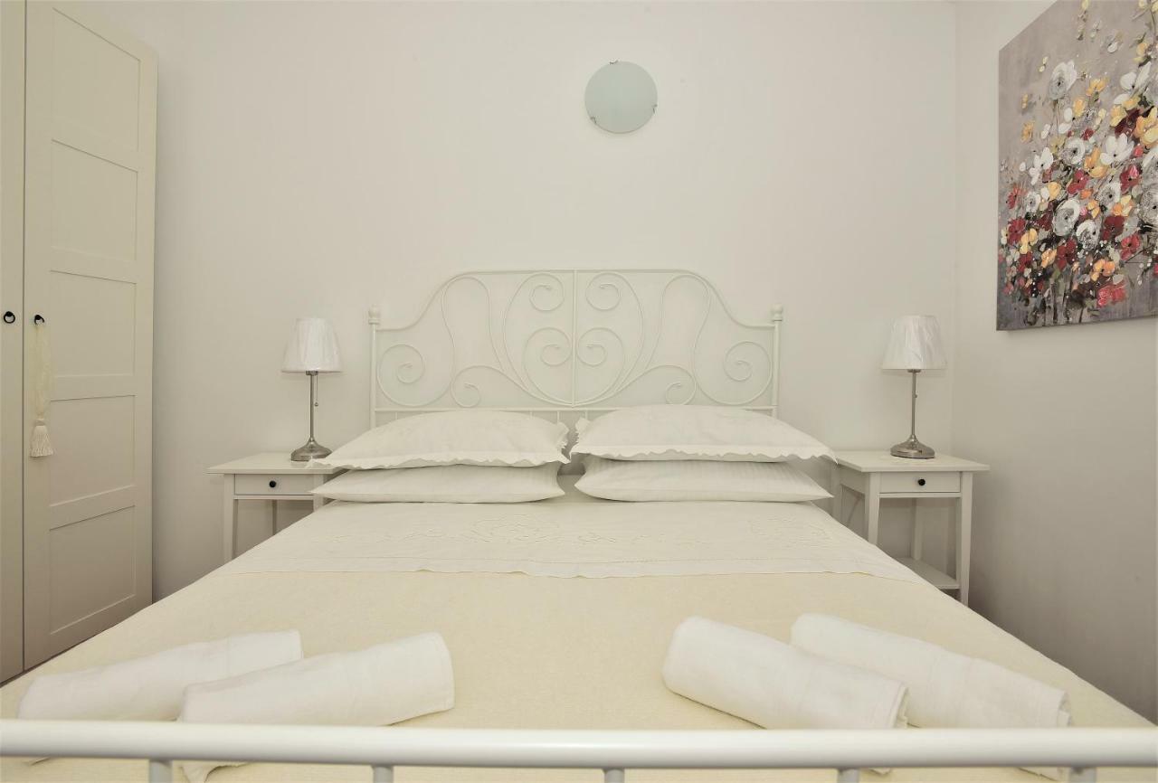 Andor - Lux, Two Beautiful Terraces With Sea & Sunset View Apartment Makarska Bagian luar foto