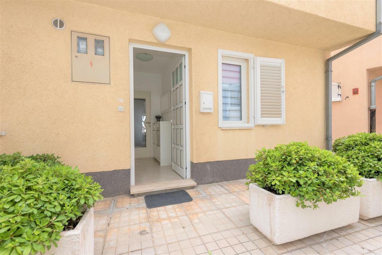Andor - Lux, Two Beautiful Terraces With Sea & Sunset View Apartment Makarska Bagian luar foto