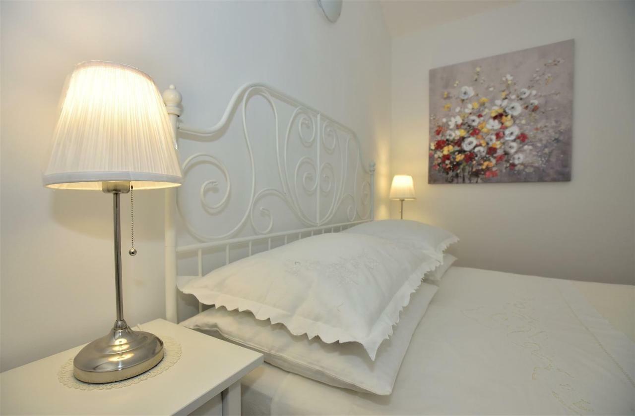 Andor - Lux, Two Beautiful Terraces With Sea & Sunset View Apartment Makarska Bagian luar foto