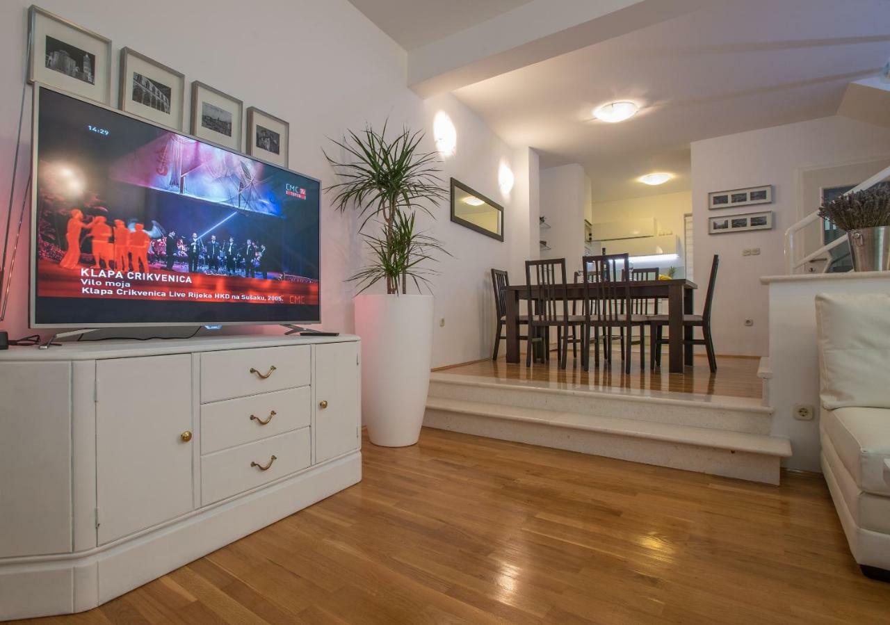 Andor - Lux, Two Beautiful Terraces With Sea & Sunset View Apartment Makarska Bagian luar foto