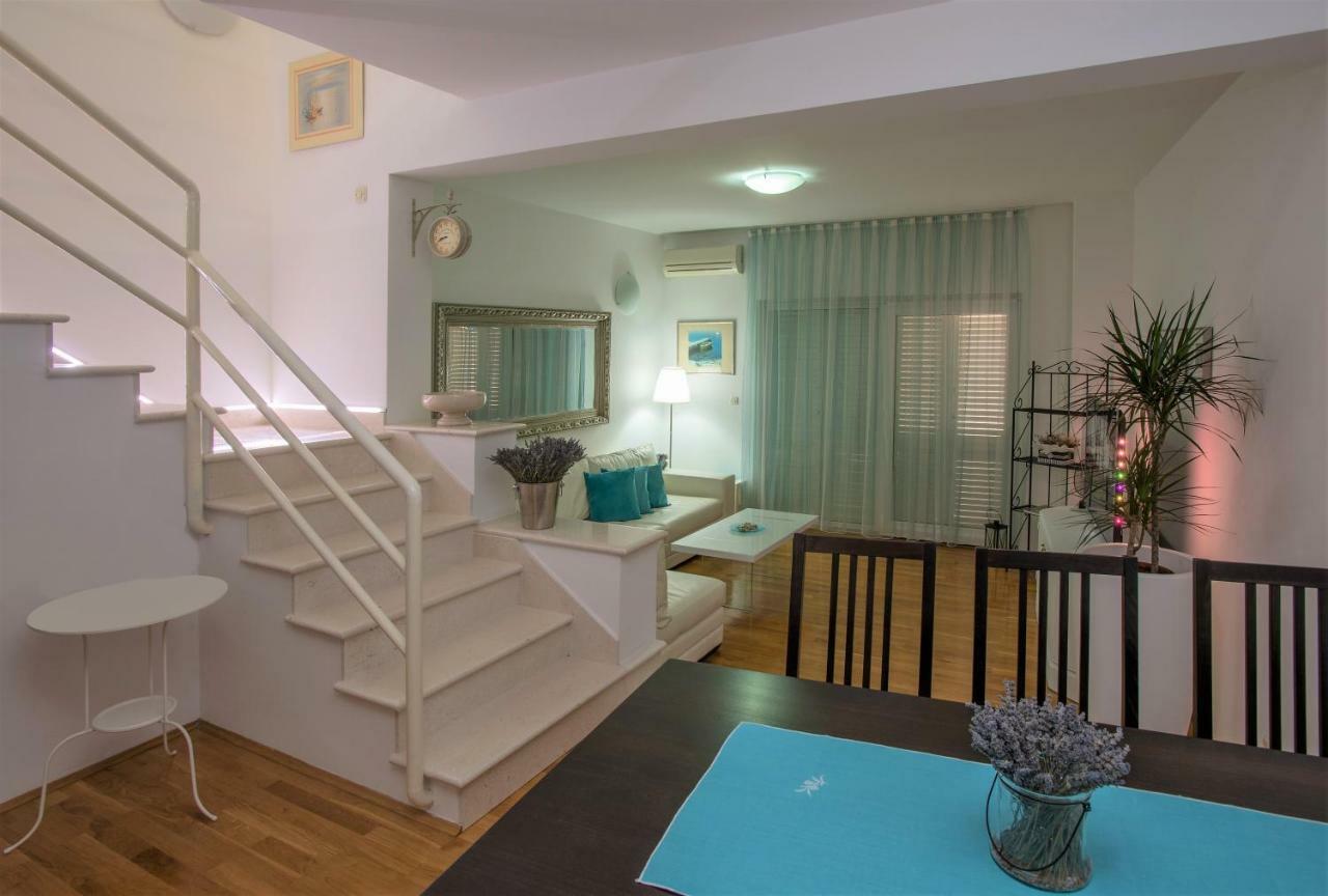 Andor - Lux, Two Beautiful Terraces With Sea & Sunset View Apartment Makarska Bagian luar foto