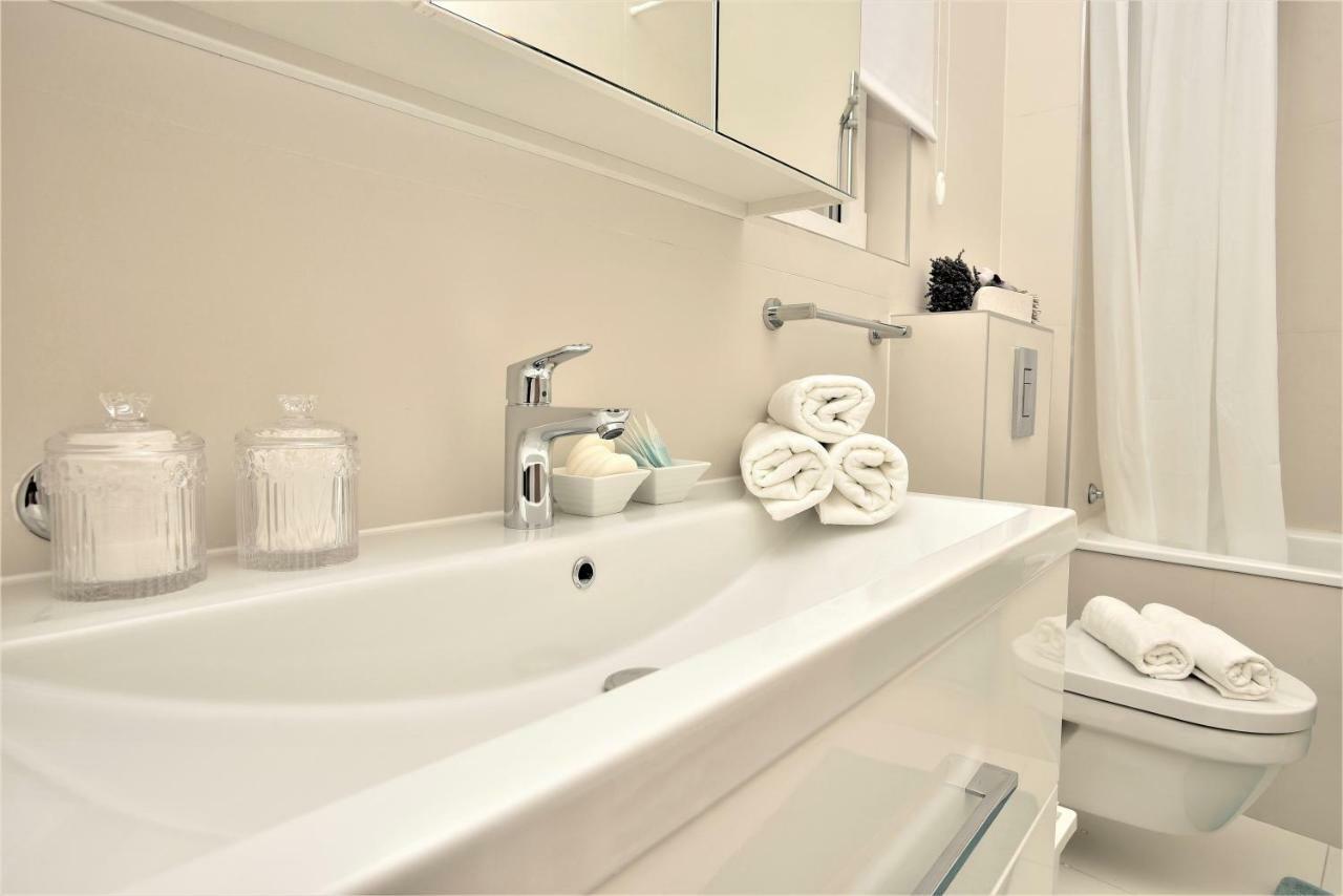 Andor - Lux, Two Beautiful Terraces With Sea & Sunset View Apartment Makarska Bagian luar foto